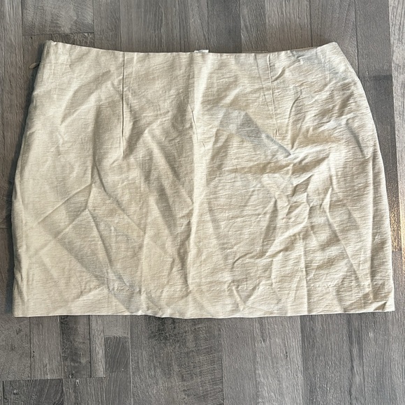 H&M Short Linen-blend Skirt - Picture 2 of 13